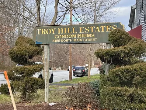 5455 N Main St #5C, Fall River, MA 02720