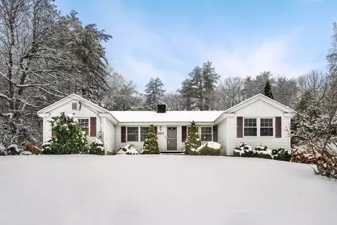 101 School St, Chelmsford, MA 01824