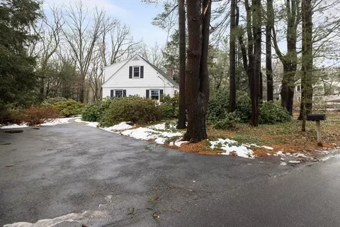 129 Cedar St, Lexington, MA 02421 photo 29