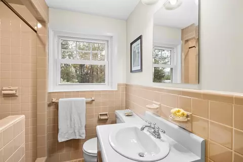 129 Cedar St, Lexington, MA 02421 photo 20