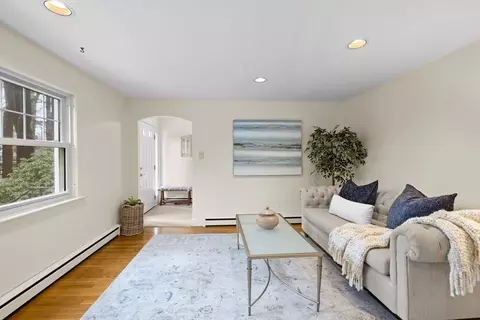 129 Cedar St, Lexington, MA 02421 photo 3