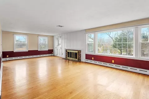108 Lincoln St, Hingham, MA 02043 photo 3