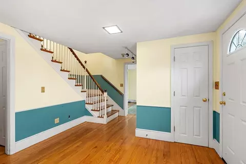 108 Lincoln St, Hingham, MA 02043 photo 8