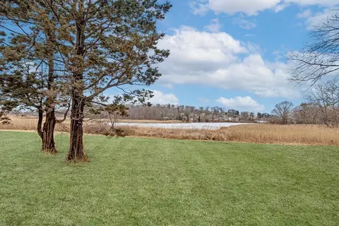 108 Lincoln St, Hingham, MA 02043 photo 35