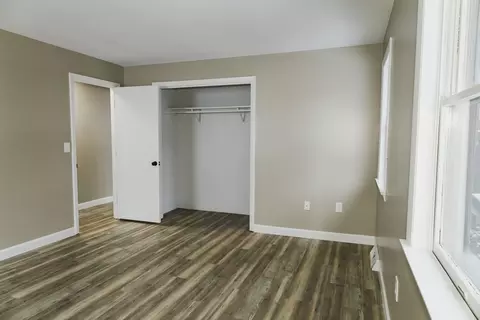 11 Champlain Ave, Springfield, MA 01151 photo 9