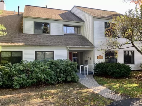 6 Concord Greene #3, Concord, MA 01742