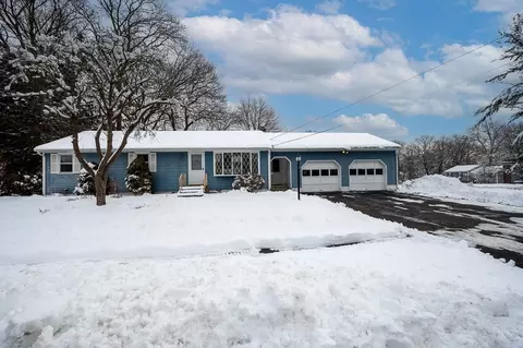 135 Worthington Ave, Shrewsbury, MA 01545