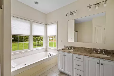 80 Sunflower Dr, Raynham, MA 02767 photo 19