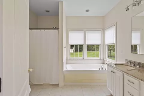 80 Sunflower Dr, Raynham, MA 02767 photo 20