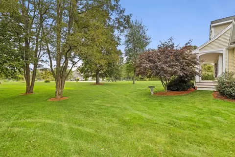 80 Sunflower Dr, Raynham, MA 02767 photo 3