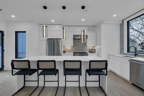 35 Tremont #B, Cambridge, MA 02139