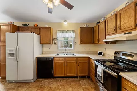 92 Eagle Dr #92, Douglas, MA 01516 photo 11
