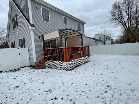 36 W Bay Path Ter, Springfield, MA 01109 photo 37