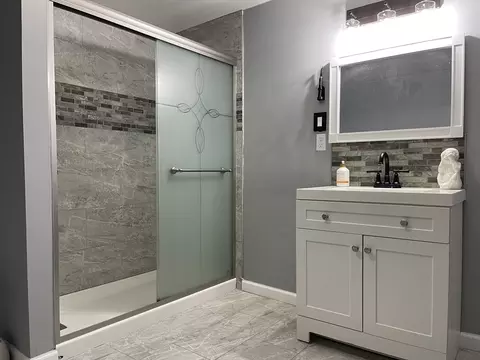 36 W Bay Path Ter, Springfield, MA 01109 photo 16