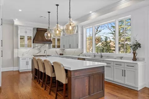 285 Goddard Ave, Brookline, MA 02445