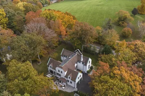 View/Area - 285 Goddard Ave, Brookline, MA 02445 photo 3 of 4