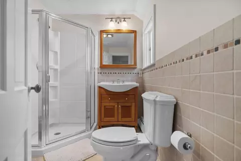 Bath - 285 Goddard Ave, Brookline, MA 02445 photo 1 of 4