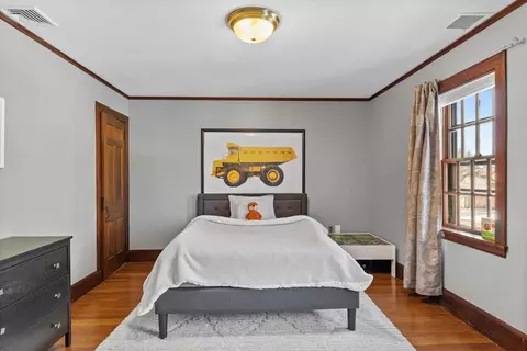 Bedroom - 285 Goddard Ave, Brookline, MA 02445 photo 1 of 3