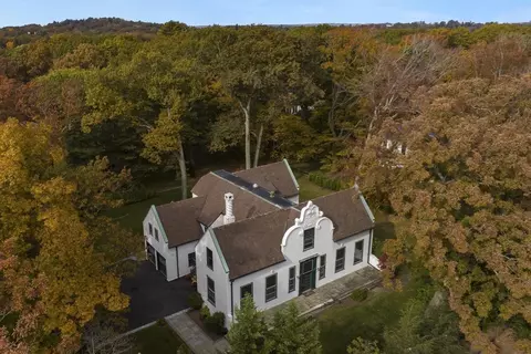 View/Area - 285 Goddard Ave, Brookline, MA 02445 photo 2 of 4