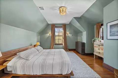 Bedroom - 285 Goddard Ave, Brookline, MA 02445 photo 3 of 3