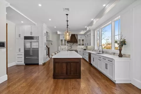 Kitchen - 285 Goddard Ave, Brookline, MA 02445 photo 3 of 5