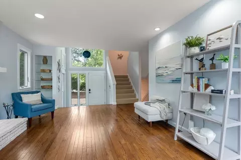 156 Glenneagle Dr, Mashpee, MA 02649 photo 4