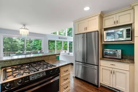 156 Glenneagle Dr, Mashpee, MA 02649 photo 11