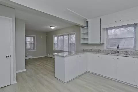 70 Coleman St, Springfield, MA 01109 photo 5