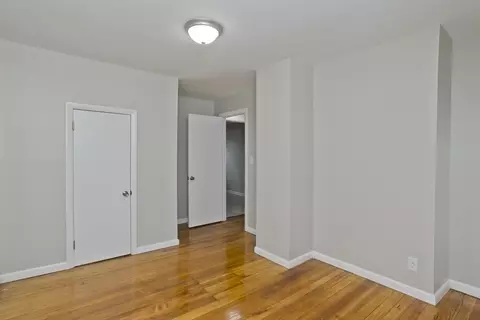 70 Coleman St, Springfield, MA 01109 photo 12