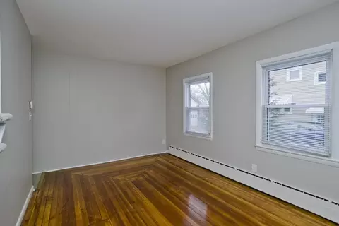 70 Coleman St, Springfield, MA 01109 photo 4