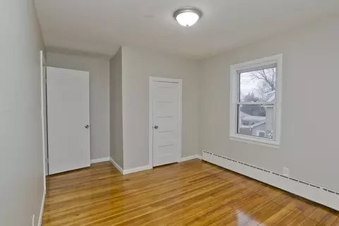 70 Coleman St, Springfield, MA 01109 photo 11