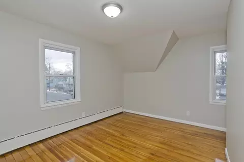 70 Coleman St, Springfield, MA 01109 photo 10