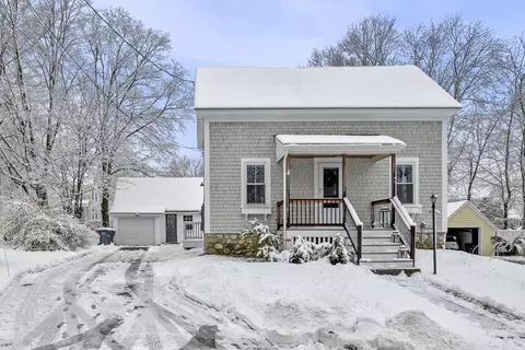 9 Adams St, Littleton, MA 01460