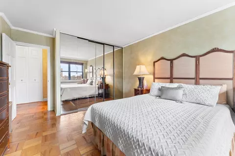 8 Whittier Pl #16F, Boston, MA 02114