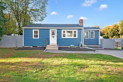 10 Doris St, Groveland, MA 01834