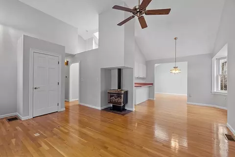 117 Acton St, Maynard, MA 01754 photo 5
