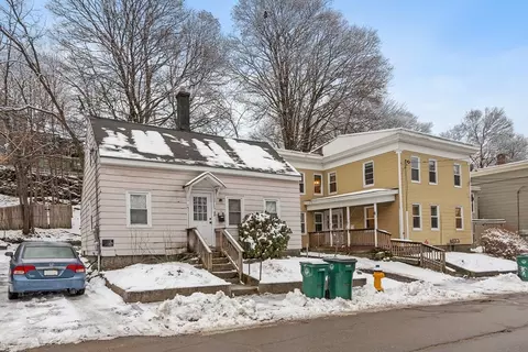 30-34 Pleasant St, Fitchburg, MA 01420