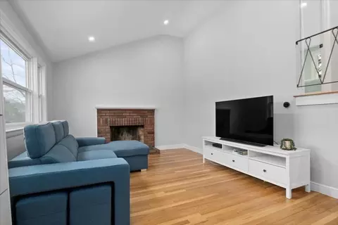 75 Hooper Rd, Dedham, MA 02026 photo 5
