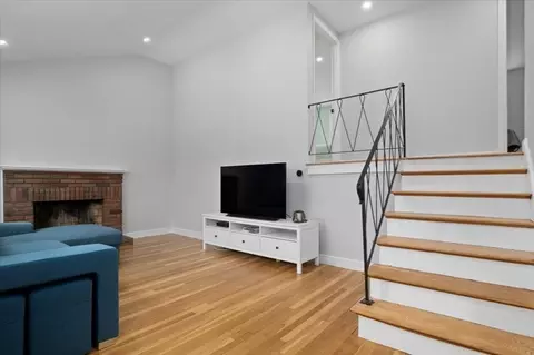 75 Hooper Rd, Dedham, MA 02026 photo 7