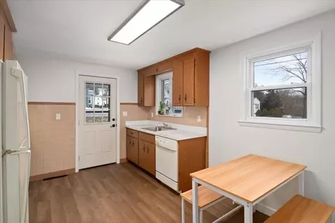 75 Hooper Rd, Dedham, MA 02026 photo 10