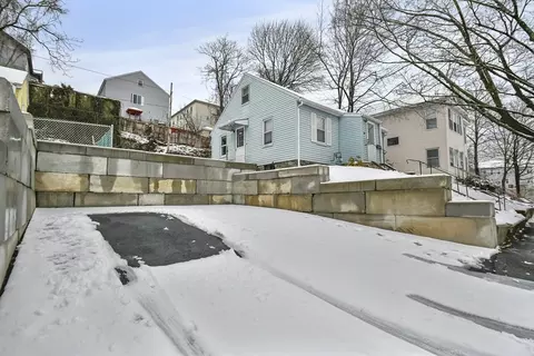 19 Ives St, Worcester, MA 01603 photo 19