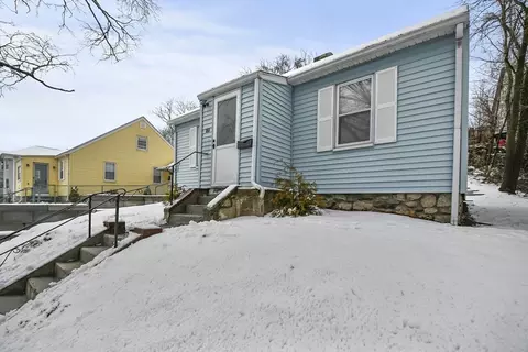 19 Ives St, Worcester, MA 01603 photo 17