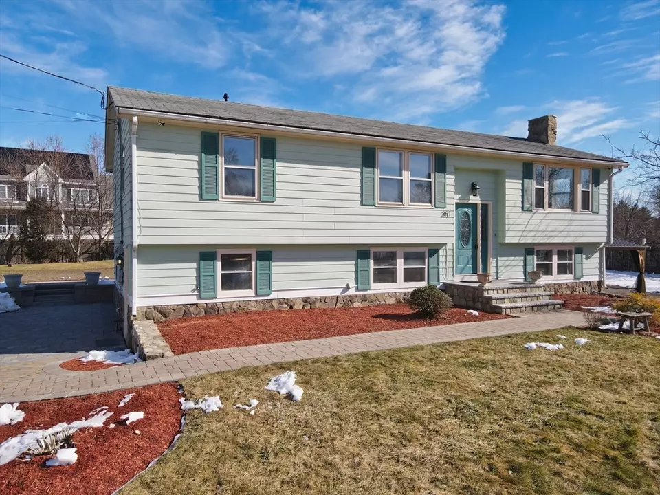 291 Jones Ave, Dracut, MA 01826 24 Photos Movoto