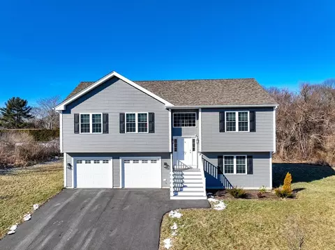 72 Milton St, Dartmouth, MA 02748
