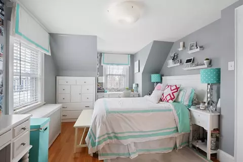 1045 Greendale Ave, Needham, MA 02492 photo 16