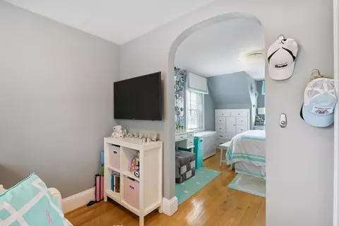 1045 Greendale Ave, Needham, MA 02492 photo 19