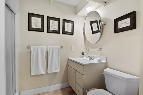 1045 Greendale Ave, Needham, MA 02492 photo 24
