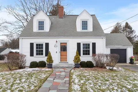 1045 Greendale Ave, Needham, MA 02492