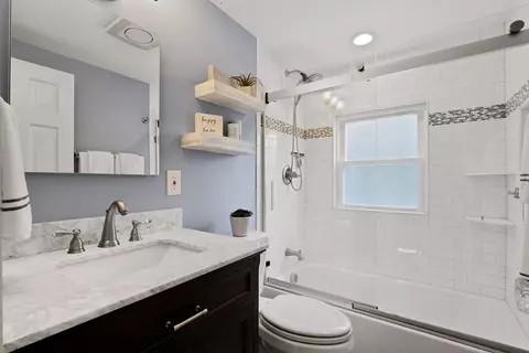1045 Greendale Ave, Needham, MA 02492 photo 14