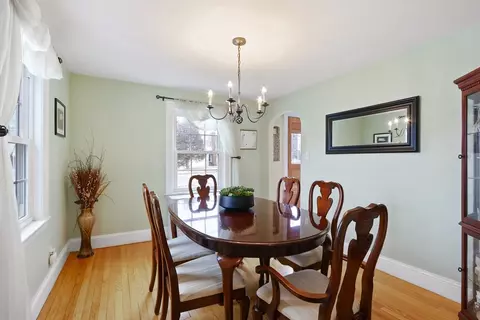 1045 Greendale Ave, Needham, MA 02492 photo 7